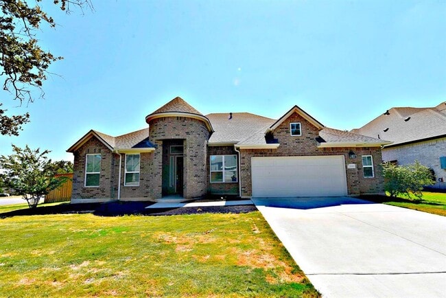 Photo - 2220 Airport Dr