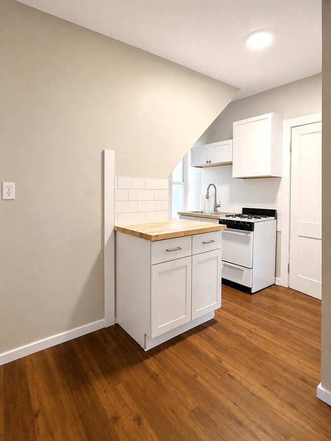 Photo - 24 Cleveburn Pl Unit F1