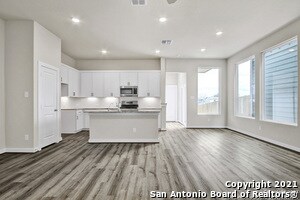 Photo - 7911 Needle Crk