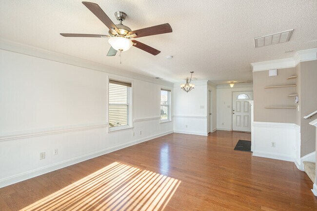 Photo - 13716 Riding Hill Ave