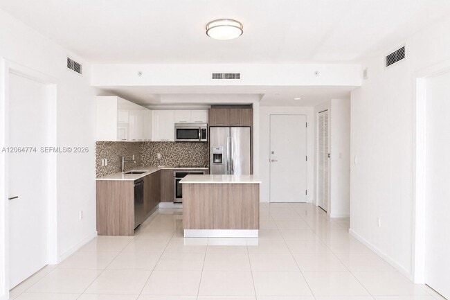 Photo - 5300 Paseo Blvd Unit 1409