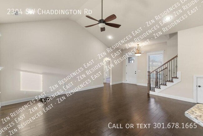 Photo - 2304 SW Chaddington Rd