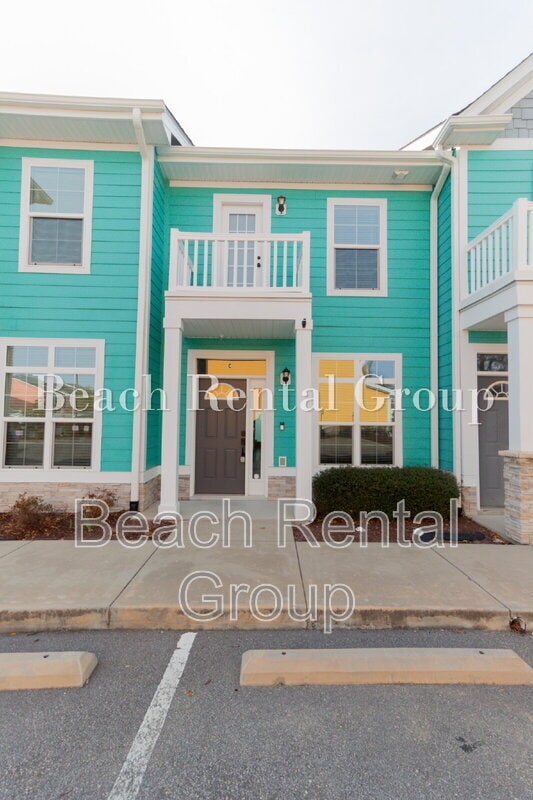 Photo - 773 Moen Pl Unit C