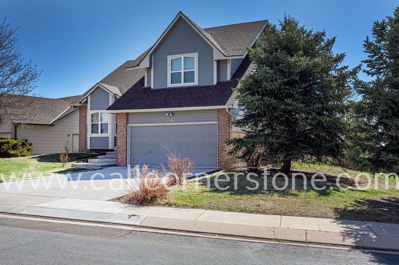 Photo - 940 Royal Crown Lane