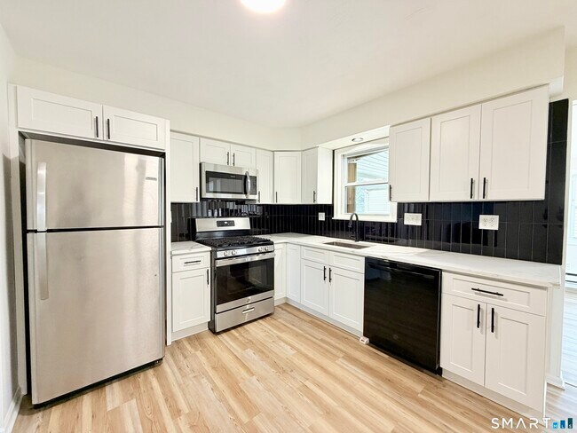 Photo - 76 Highland Ct Unit A