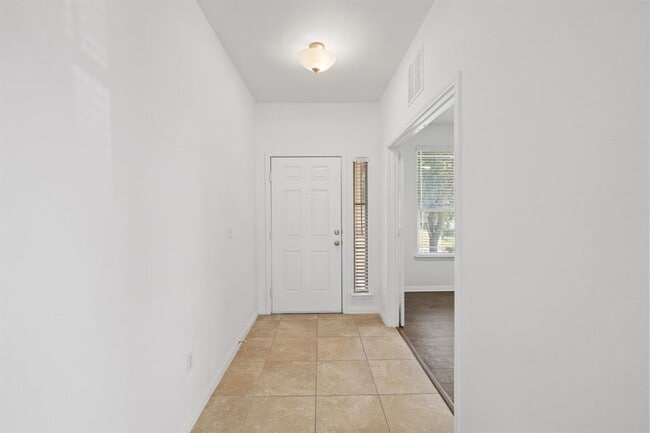 Photo - 10906 Bruneau Trail