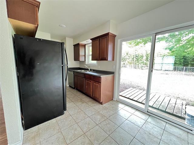 Photo - 114 S Manor Ct