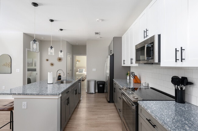 Photo - 110 Addison Rd Unit ID1223268P