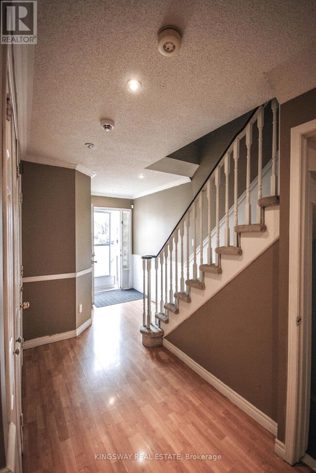 Photo - 1485 Torrington Dr