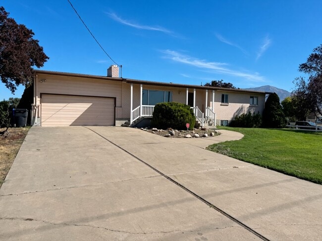 Building Photo - 4210 W 1975 N