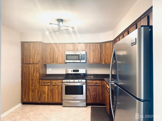 Photo - 256 Willowbrook Dr