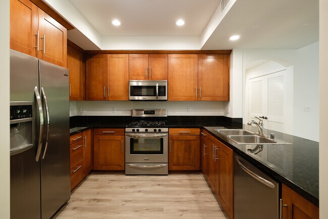 Photo - Metro Art Brentwood Luxury Living
