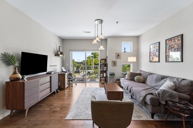 Photo - 1122 Litton Ave Unit 319