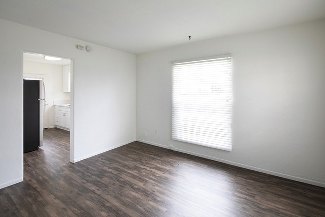 Photo - 1BR Cottage in Pacific Beach with Garage! Unidad 1338