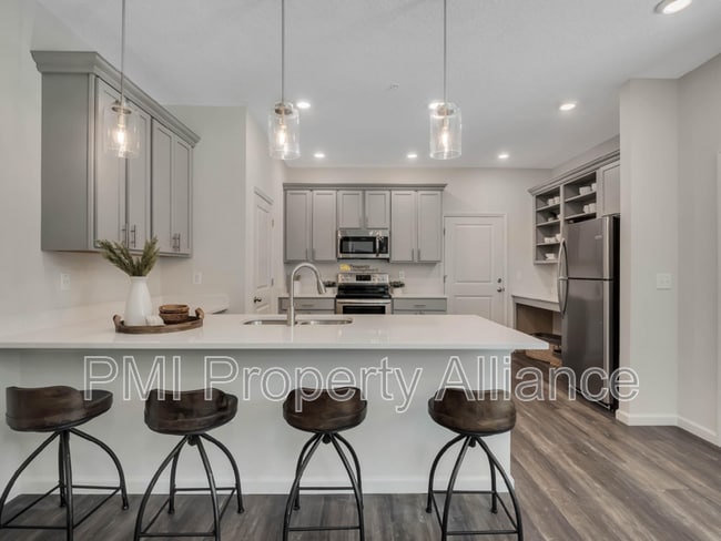 Photo - 2924 Oak Park Way