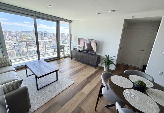 Building Photo - 1500 Rycroft St