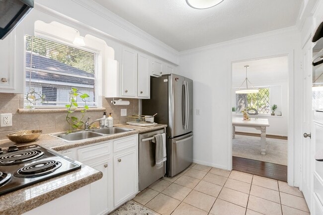 Photo - 2214 Deer Valley Dr