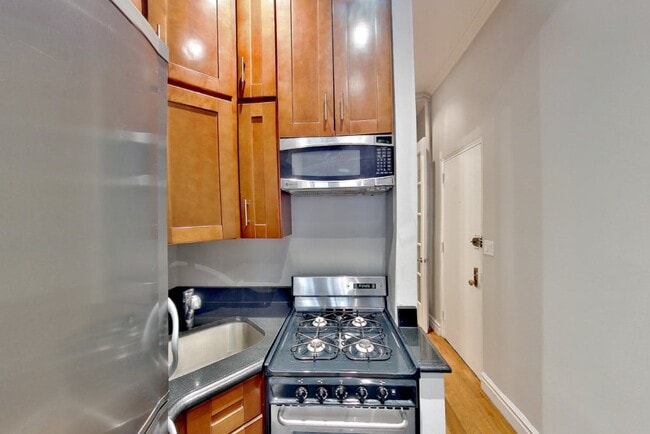 Photo - 95 Perry St Unit 1