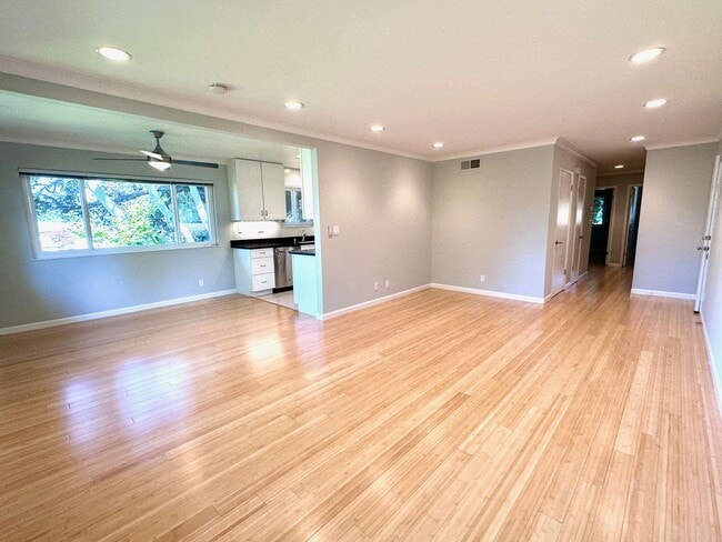 Photo - Noel Oaks Apartments