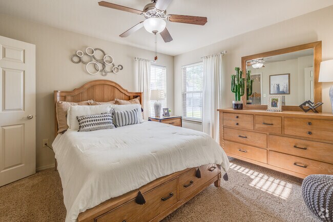 2BR, 2BA - 1108SF - Bedroom