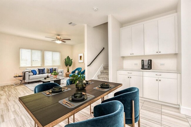 Photo - 420 White Steppe Way