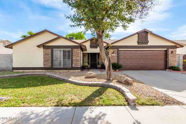 Photo - 18853 N 40th Pl