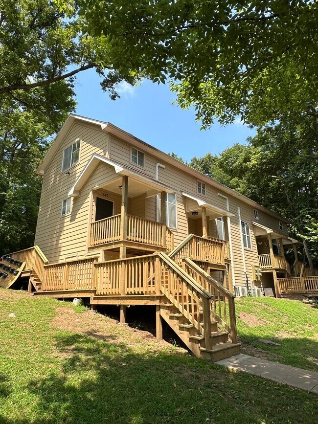 Building Photo - Town Creek Properties - South Gregg Unit 247 Rental