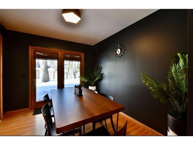 Photo - 239 Byrondale Ave