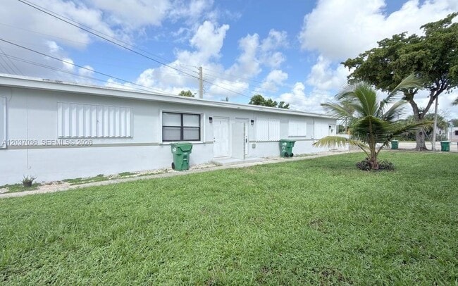 Building Photo - 1010 Opa-locka Blvd Unit 3