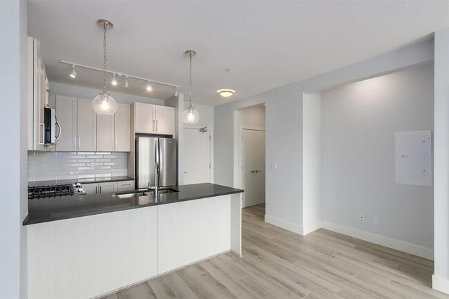 2960-2151 151 St. Unit 316