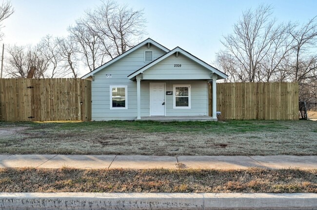 Photo - Cute 2BD/1BTH Home in the Heart of OKC Near OU Medical Center