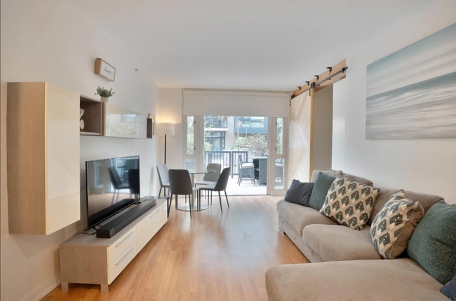 Photo - 530 K St Unidad 211