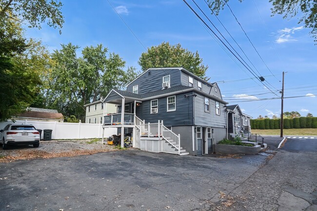 Photo - 254 N Main St Unit 1