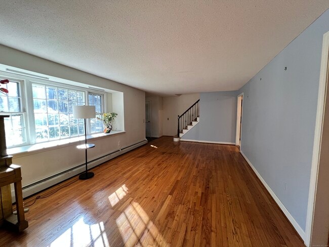 Photo - 12 Hilltop Dr