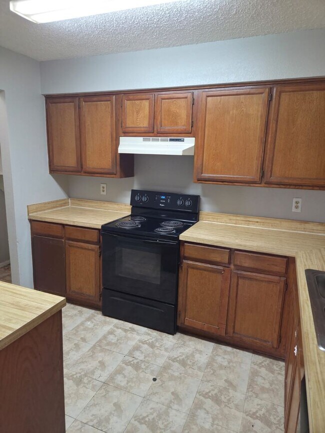 Photo - 5510 Brookview Ct Unidad # A - 1st floor
