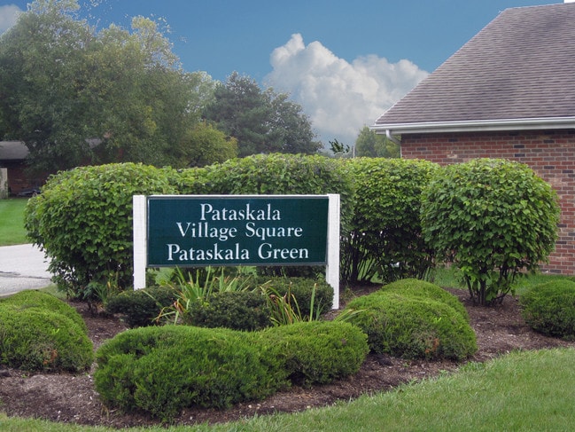 Photo - Pataskala Village Square