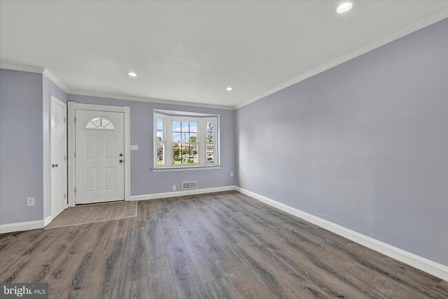 Building Photo - 7954 Kavanagh Rd Rental