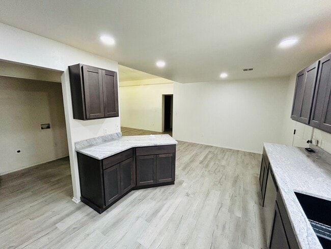 Photo - 63171 E 291 Rd Unit 63171