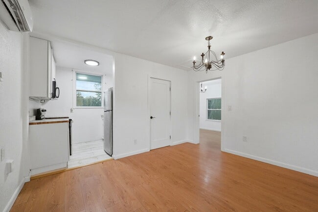 Photo - 1226 Easter Ave Unit B