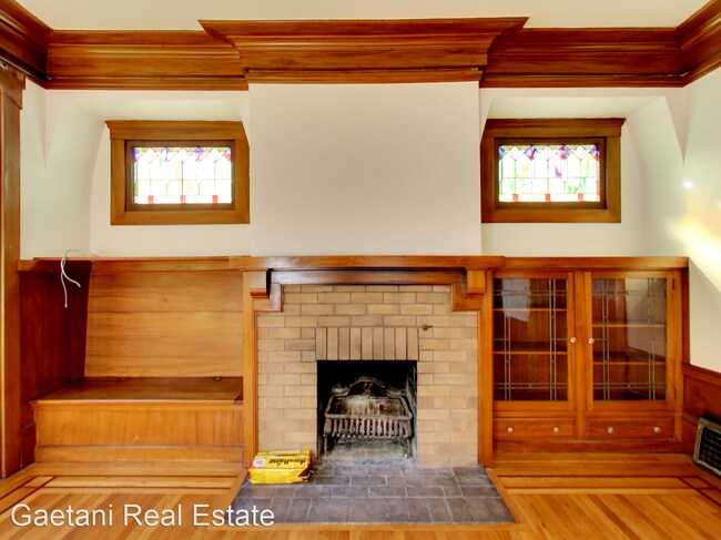 Photo - 4 br, 2 bath House - 107 Granville Way (12...