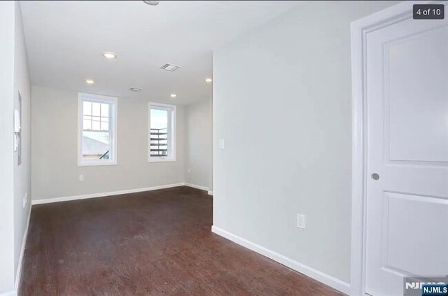 Photo - 471 Harrison Ave Unit 3A