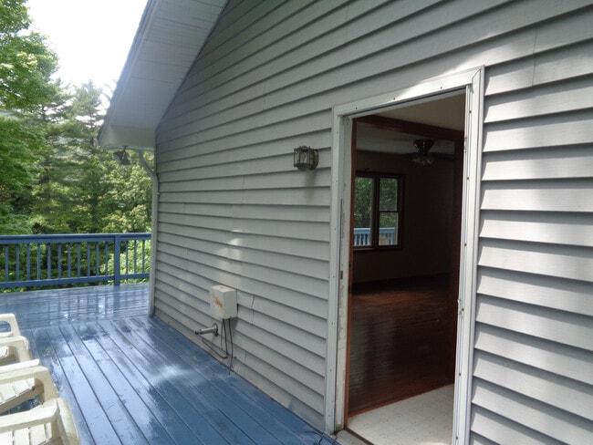 Photo - 196 Clyde Williams Dr