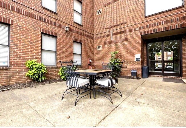 Photo - 720 Litty Ct Unit 103