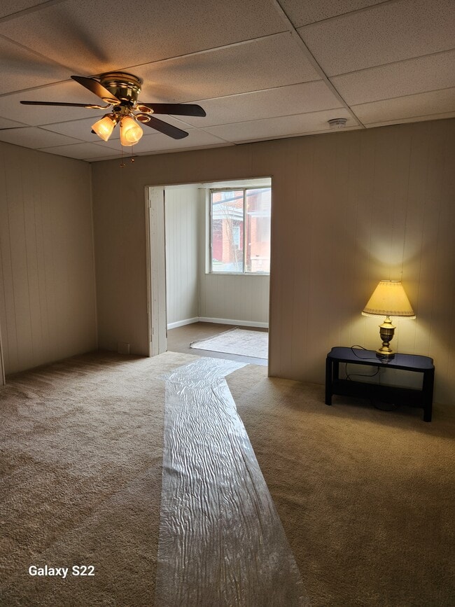 Sala de estar - 85 Highland Ave