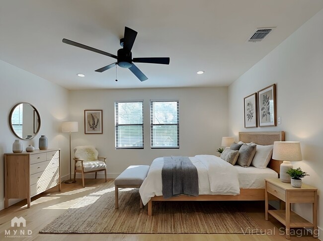 Photo - 1119 Mahan Dr