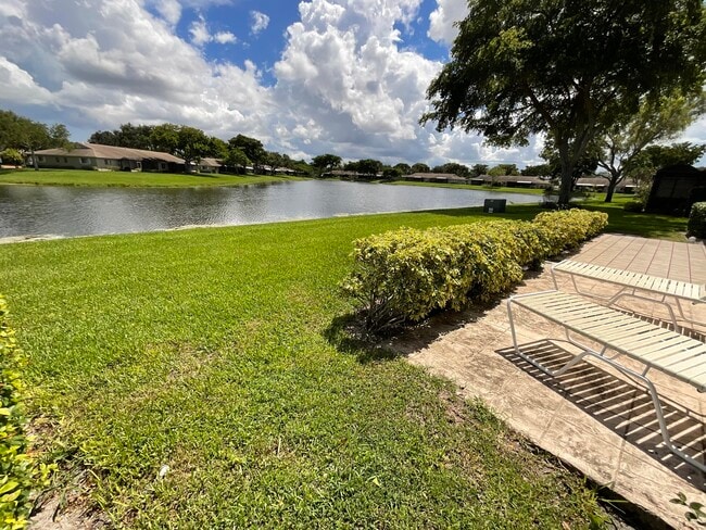 Photo - 18856 Argosy Dr Unit C
