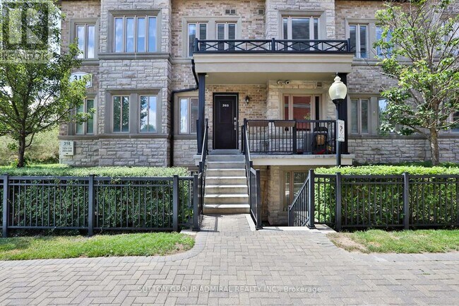 Photo - 318 John St.