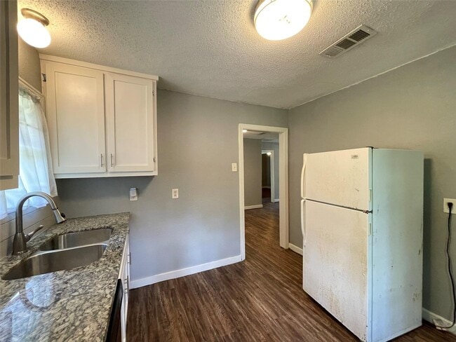 Photo - 5213 Anzio Rd