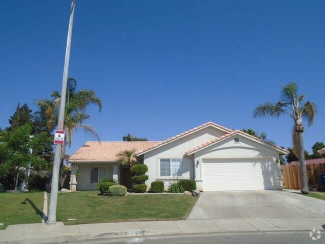 Building Photo - NW-COOL POOL & CUSTOM UPGRADES GALORE !!! Rental