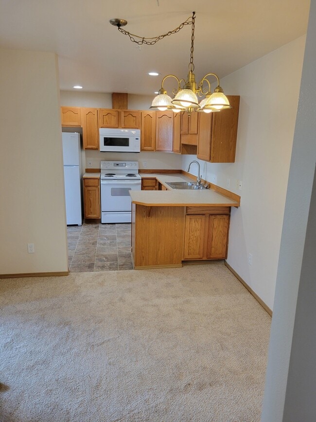 West Ridge Apartments